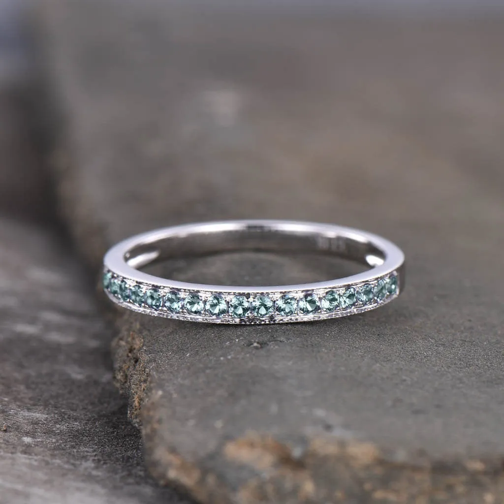 14K White Gold Luxe Antique Scroll Alexandrite Wedding band