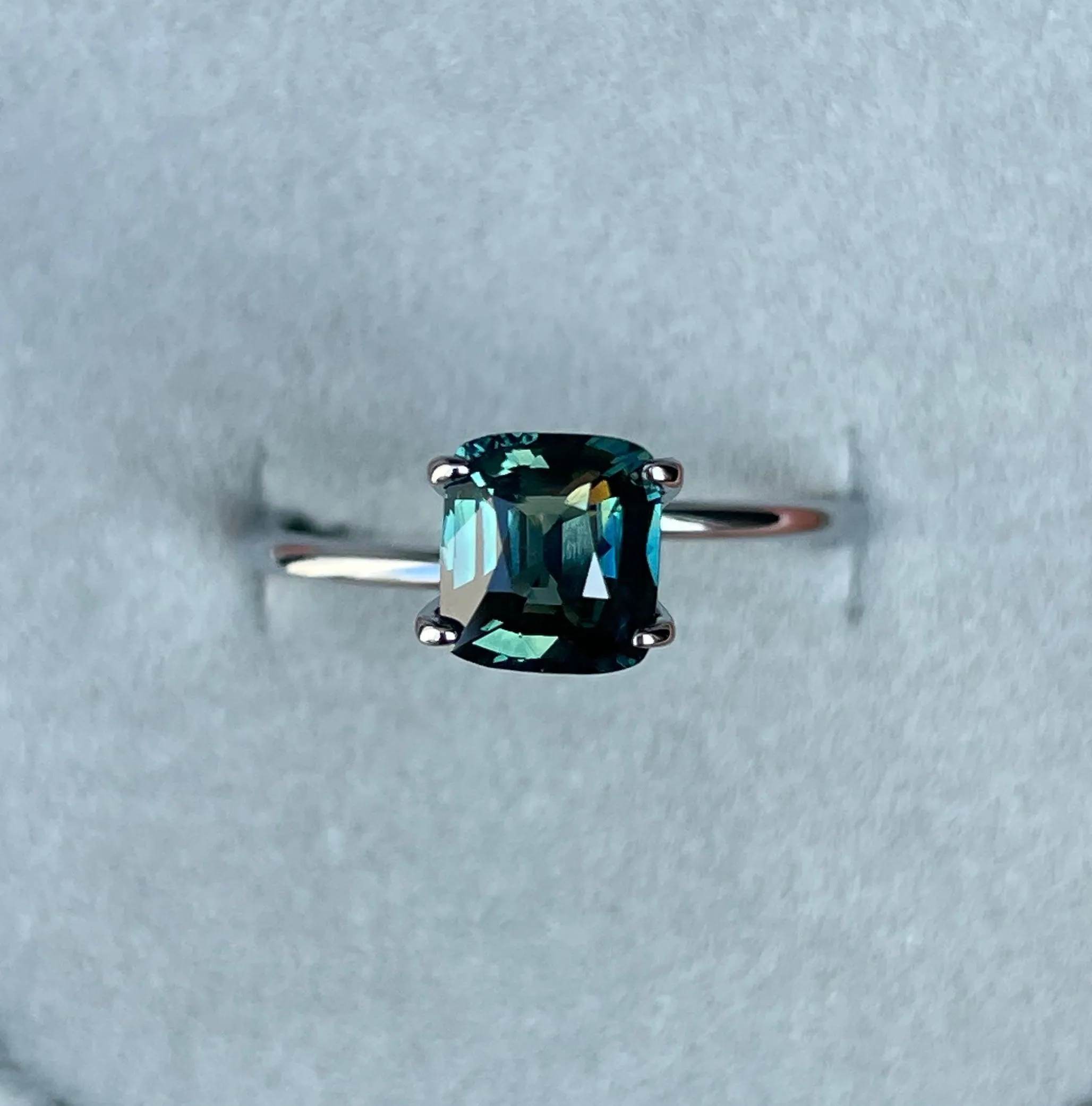 1.60 ct Unique teal sapphire, precious gemstone in Cushion cut from Madagascar for custom handmade engagement ring, Bicolour green blue ring