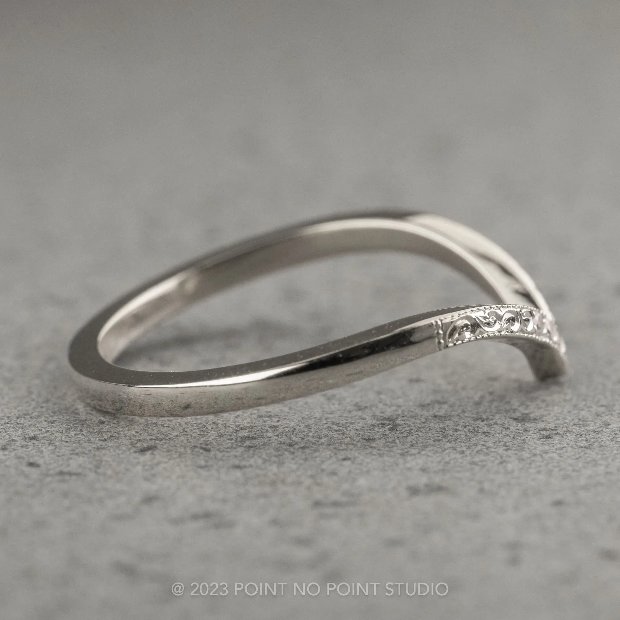 7 Diamond Vintage Vivian Wedding Band, Platinum