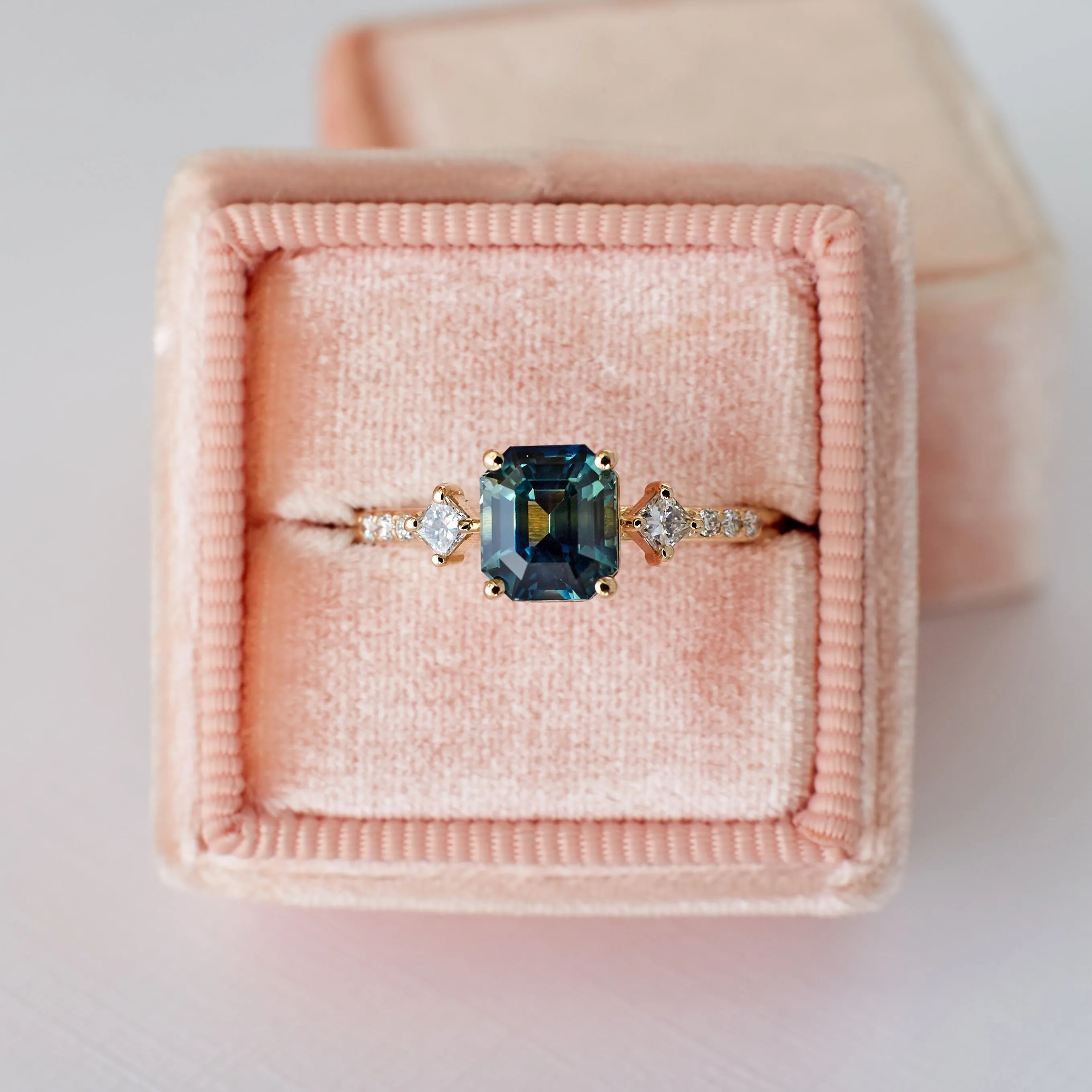 Customizable May Setting