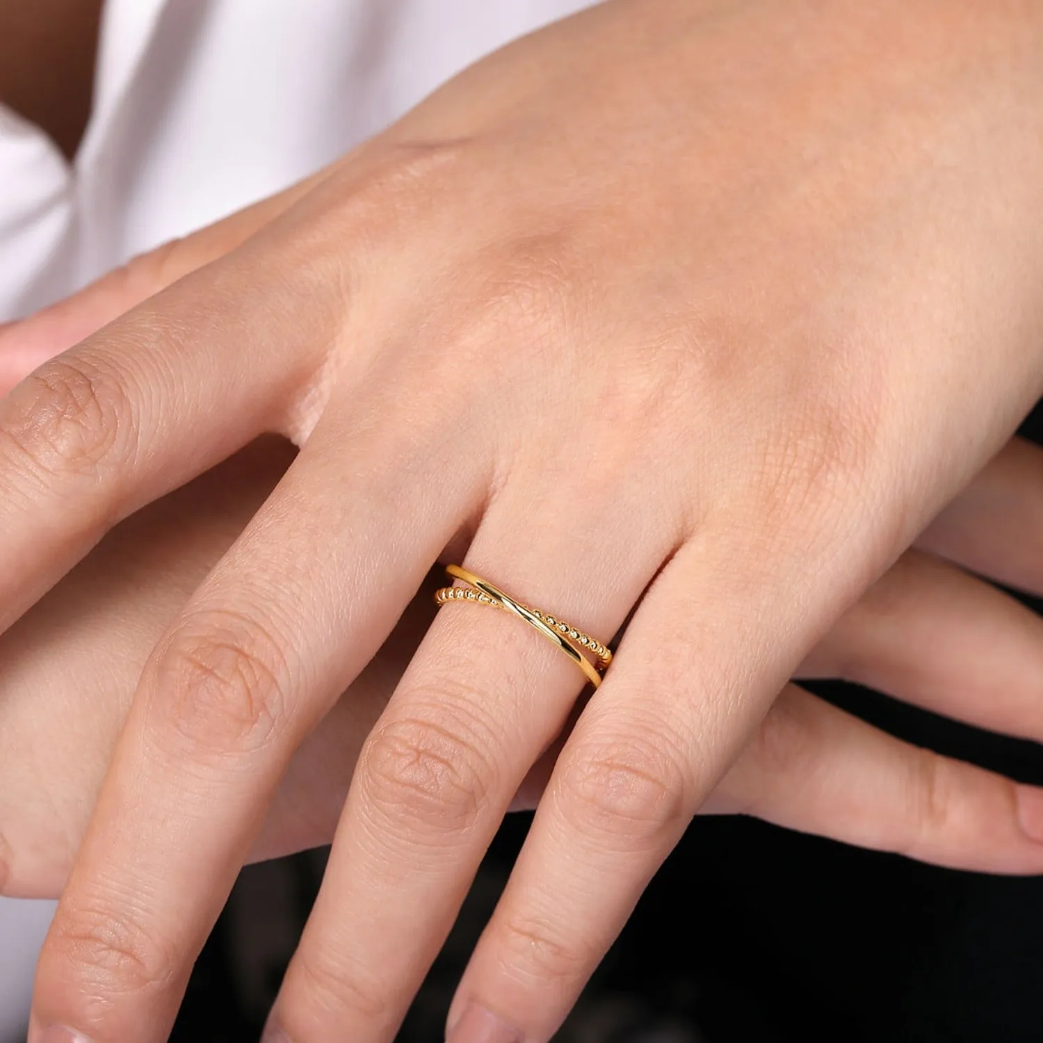 Gabriel & Co. Bujukan Ball Criss Cross Ring