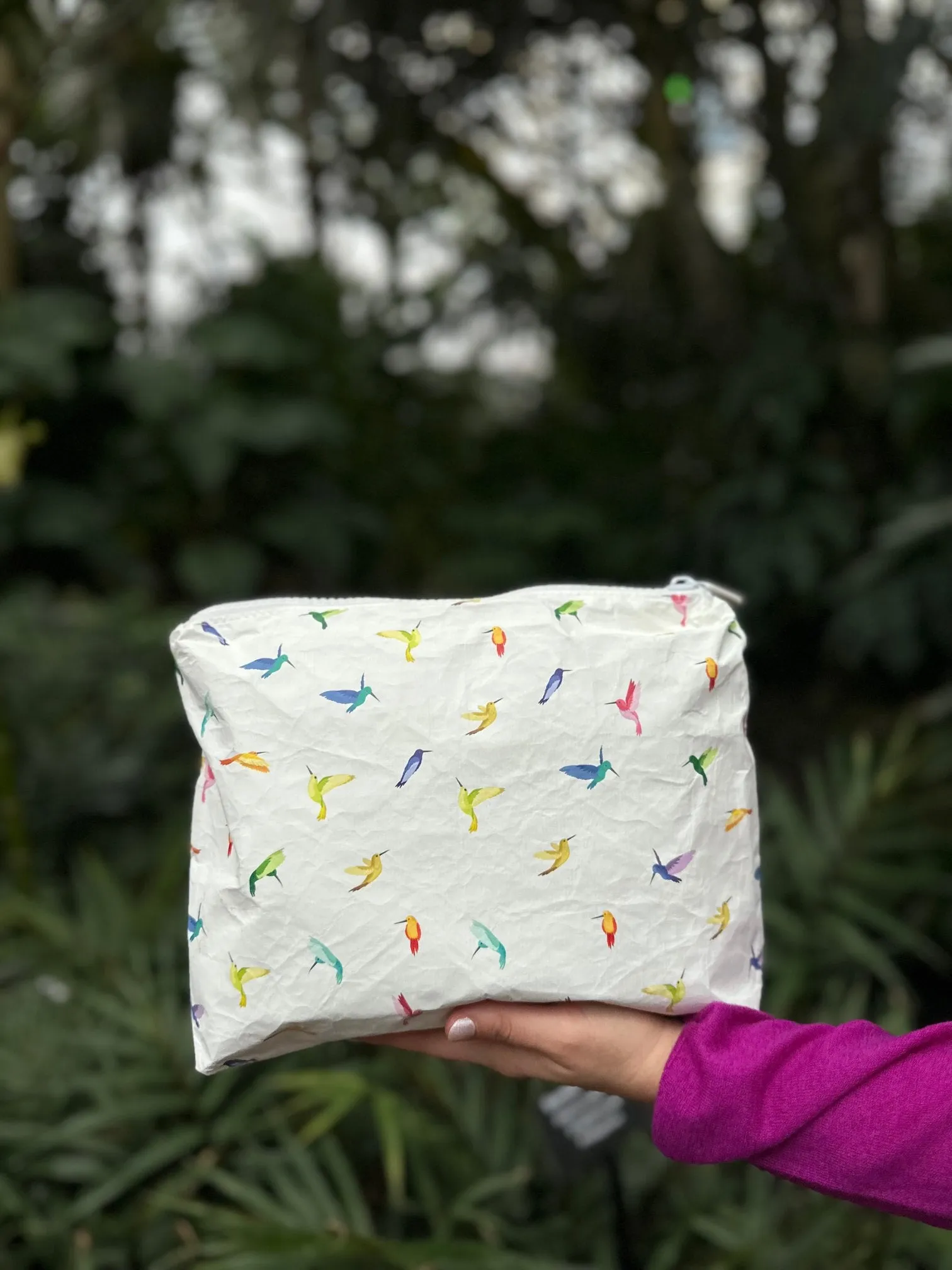Medium Zipper Pack - Colorful Hummingbirds