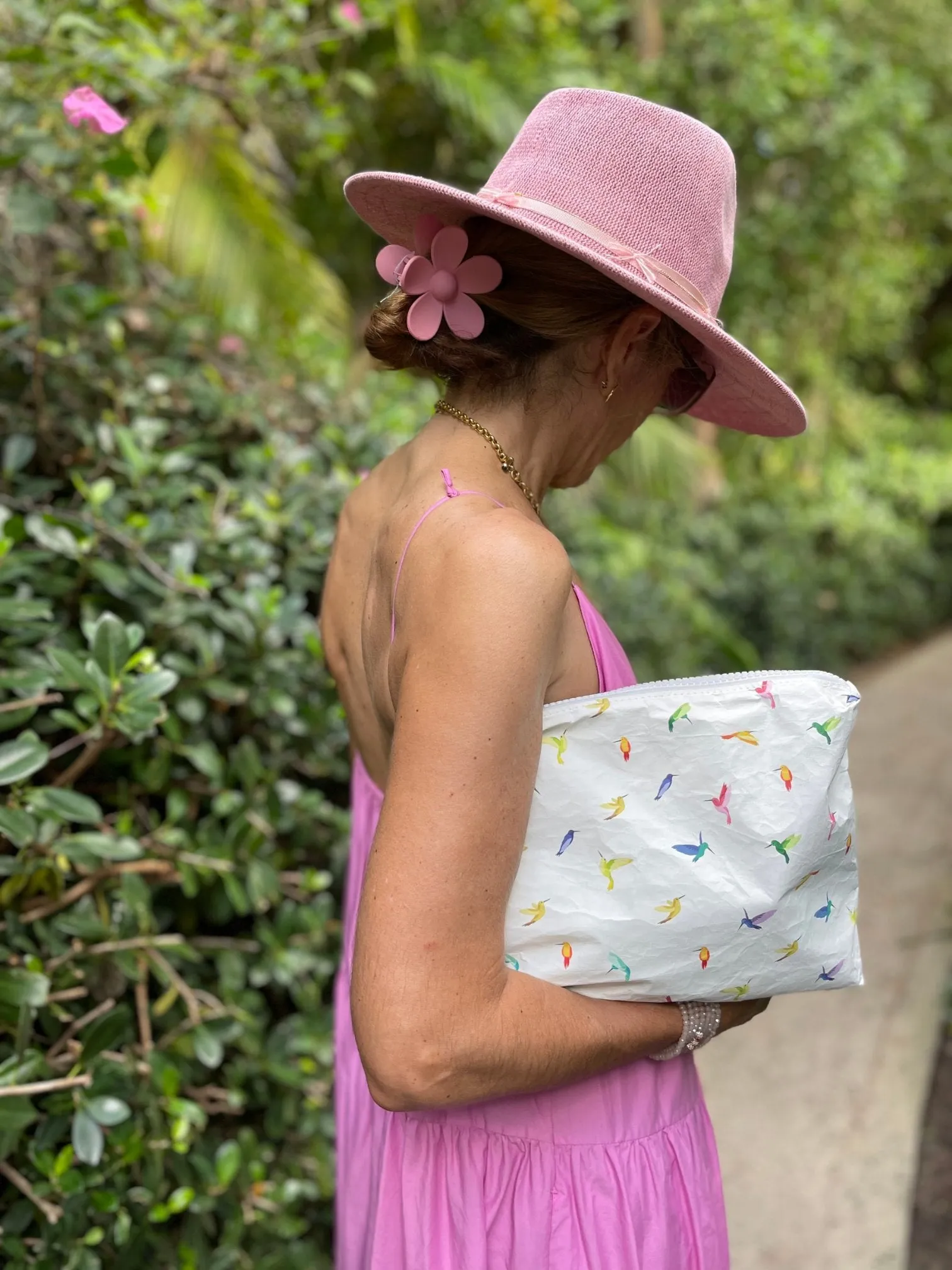 Medium Zipper Pack - Colorful Hummingbirds