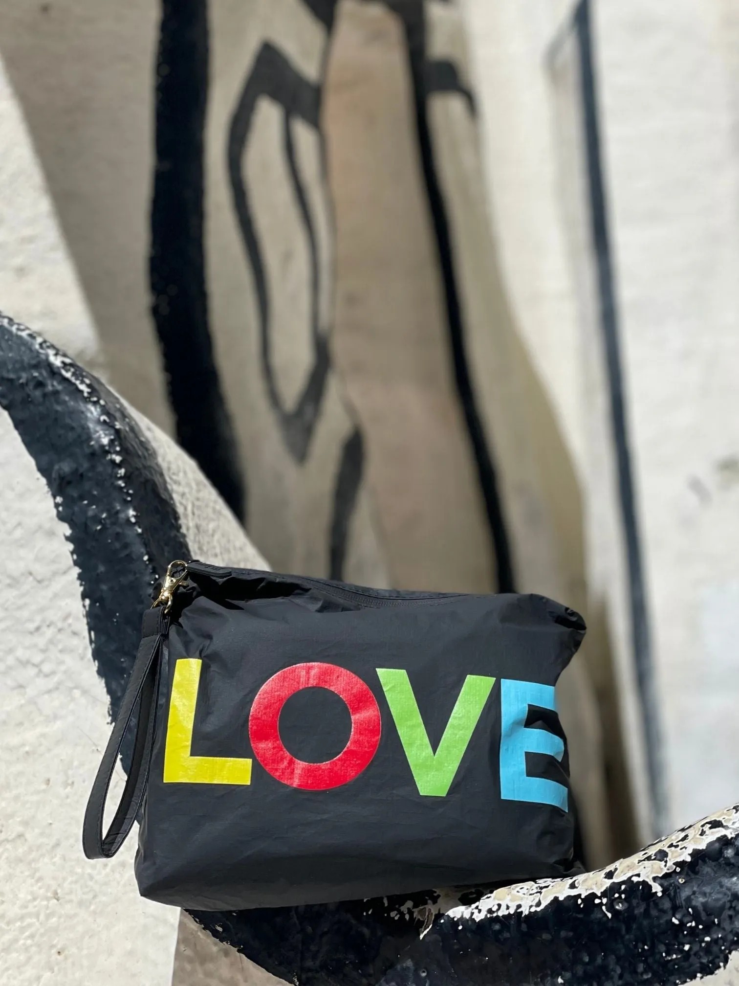 Medium Zipper Pack in Black with Rainbow "LOVE"