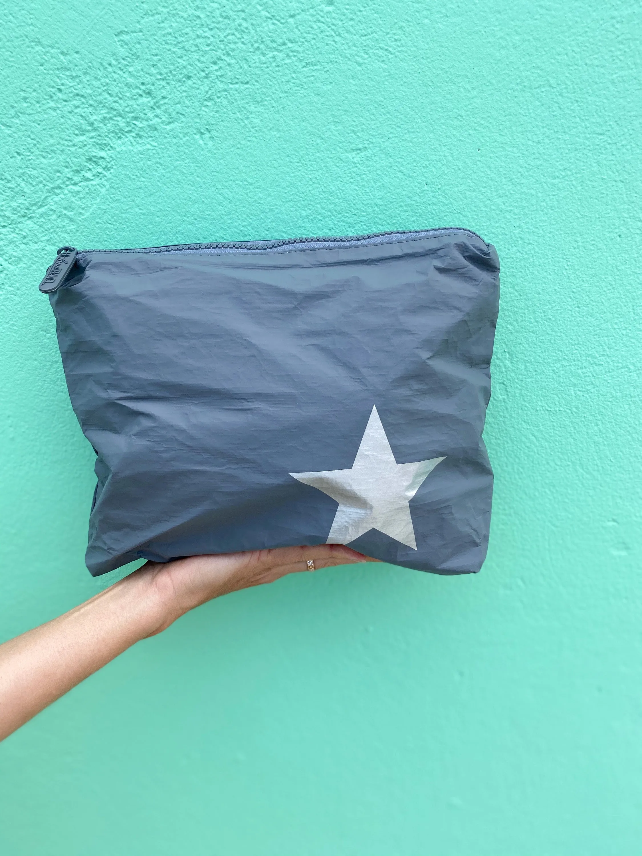 Medium Zipper Pack in Cool Gray with Silver Star