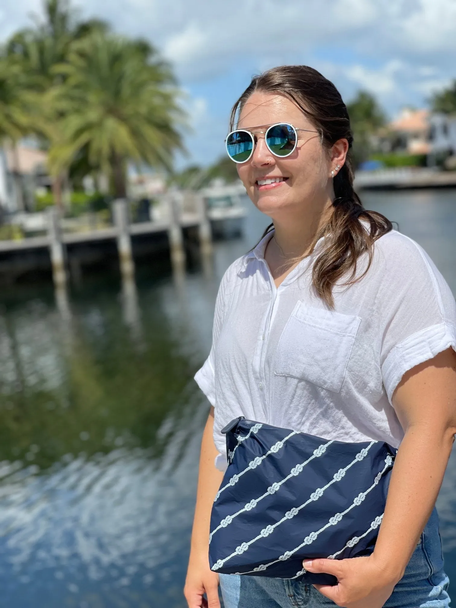 Medium Zipper Pack in Nautical Knot Stripes in Navy and White