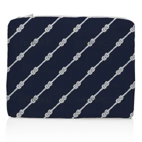 Medium Zipper Pack in Nautical Knot Stripes in Navy and White