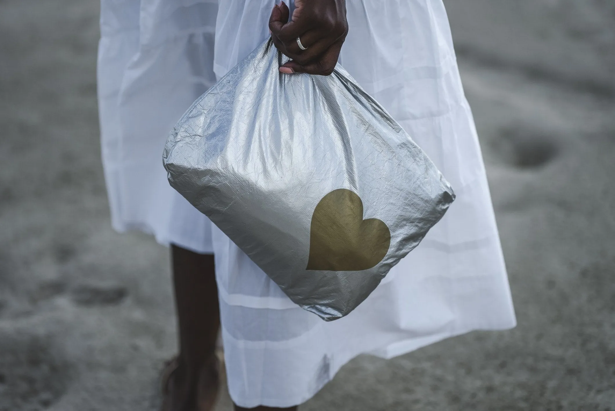 Medium Zipper Pack in Silver with Gold Heart