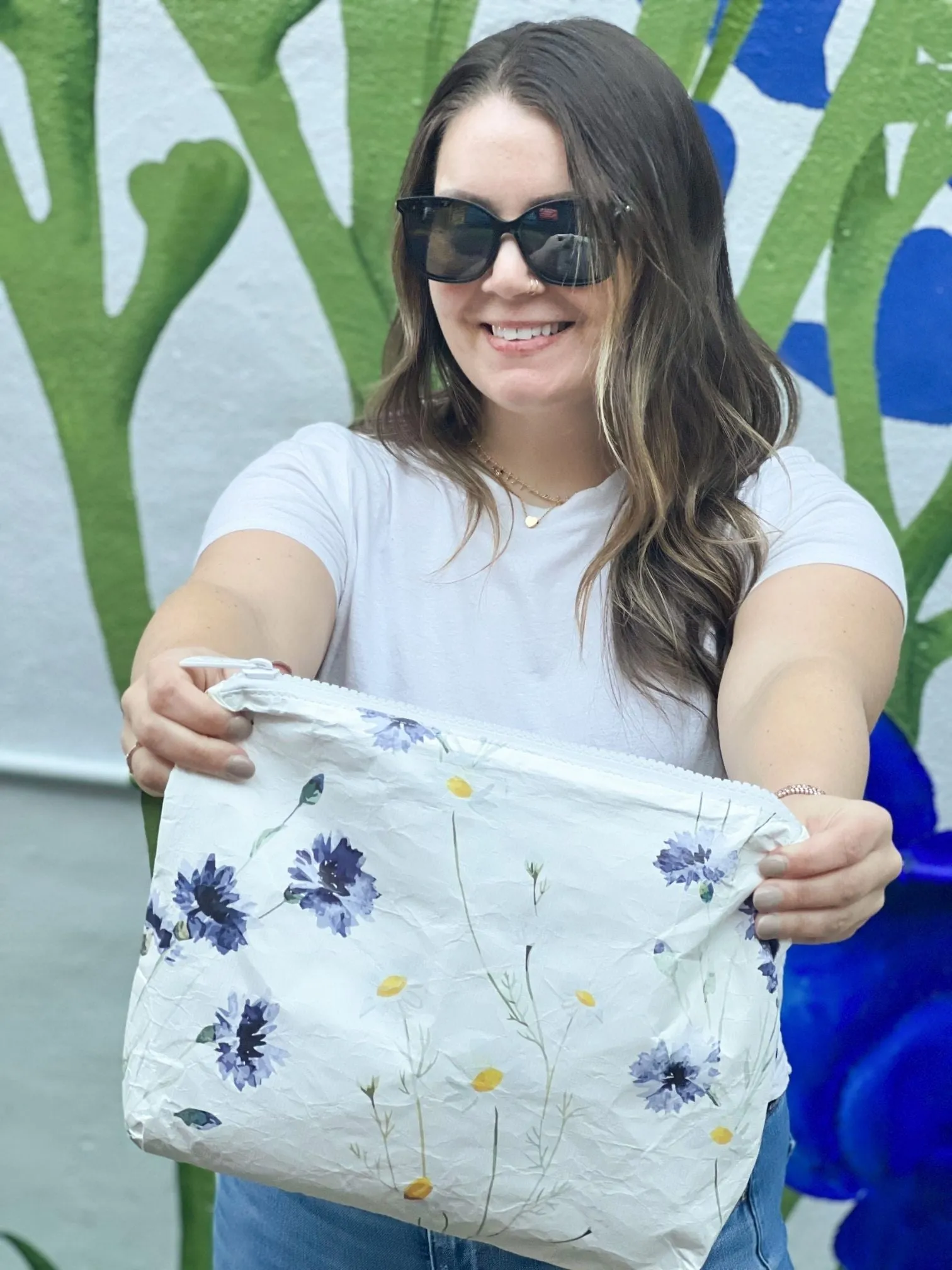 Medium Zipper Pack in Wildflowers