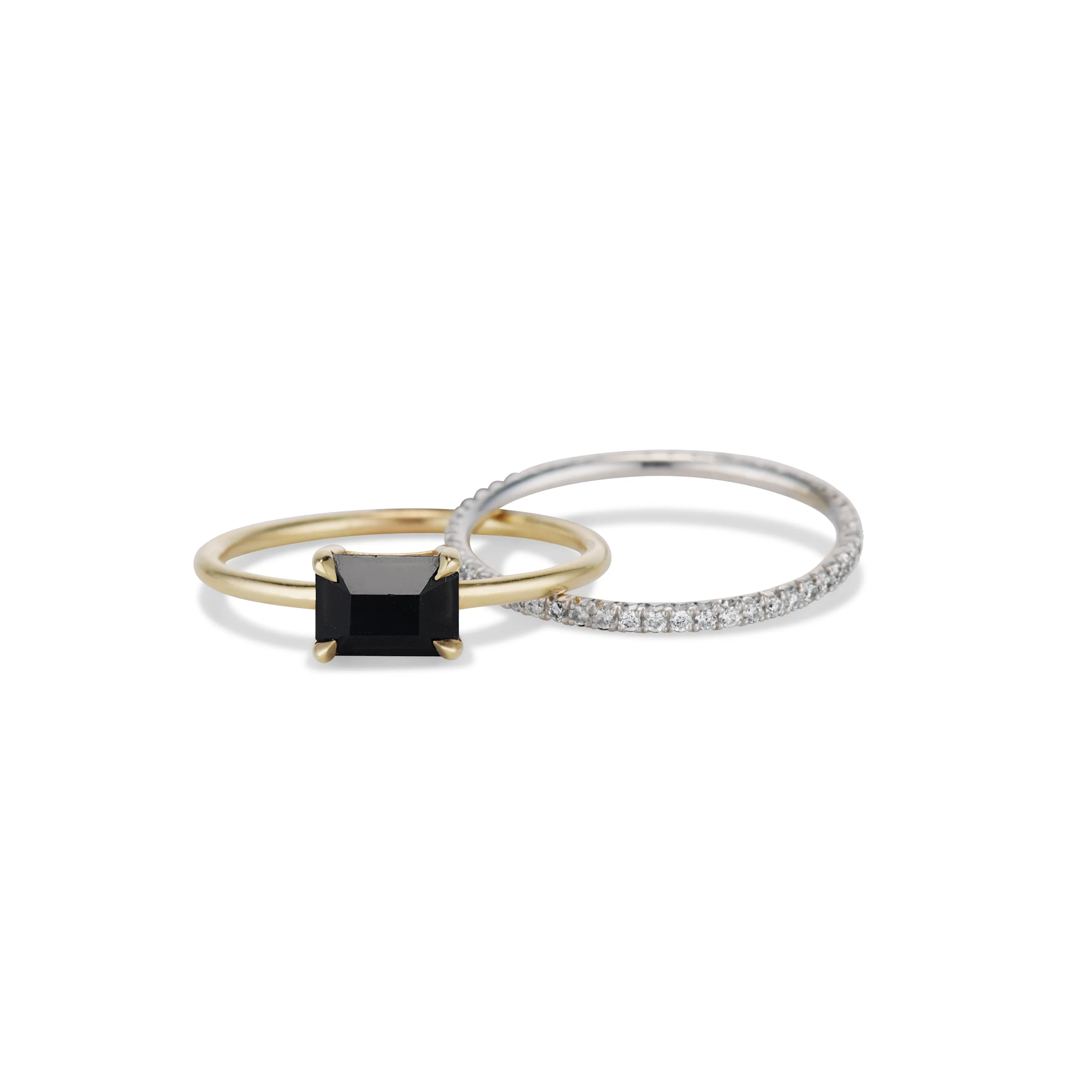 Onyx Pavé Diamond Rolling Ring